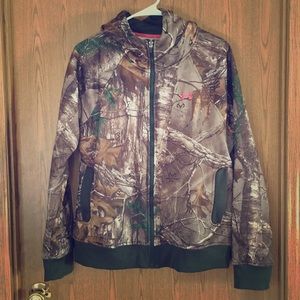 Camo Under Armour Sweatshirt